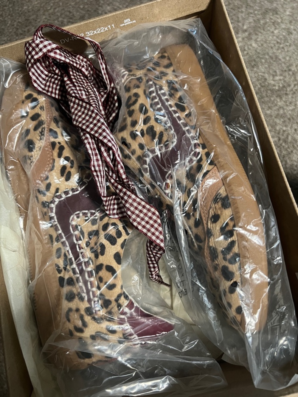 Dolce Vita Notice Stitch Burgundy Leopard